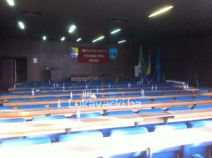 Sala nakon 4. redovne sjednica OV Lukavac
