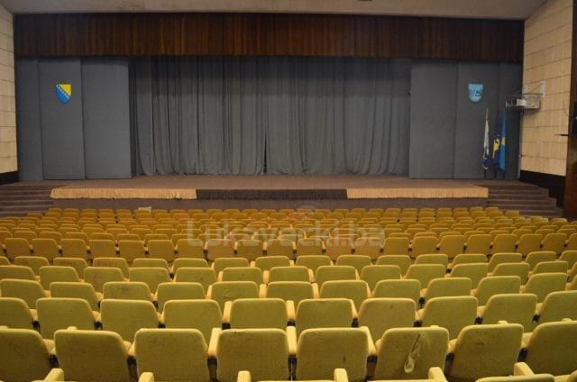 Velika Sala JU Centar za kulturu Lukavac