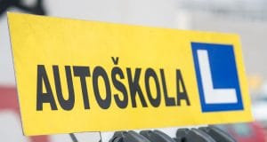 Auto-škole iz Tuzlanskog kantona najavile protestnu vožnju kroz Tuzlu