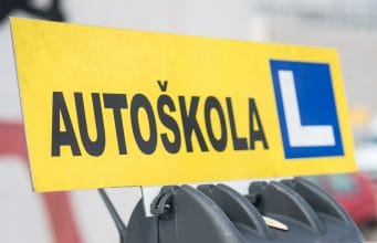 Auto-škole iz Tuzlanskog kantona najavile protestnu vožnju kroz Tuzlu