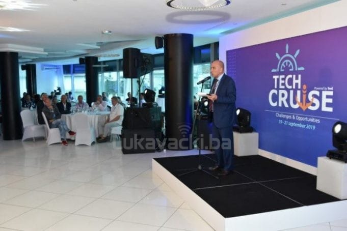 Tech-cruise-01-19-09-2019-700x467