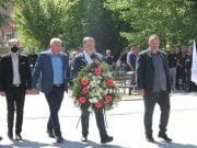 Upriličeno polaganje cvijeća povodom 11. maja