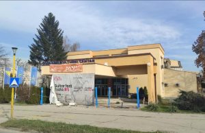 Glavni ulaz u BKC Tuzla zatvoren skoro dvije godine, još nema rješenja