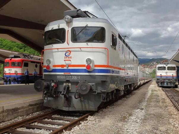 sindikati-zfbih-dosta-je-pritisaka-i-netacnih-optuzbi-zfbih-1_693423ec17ec3