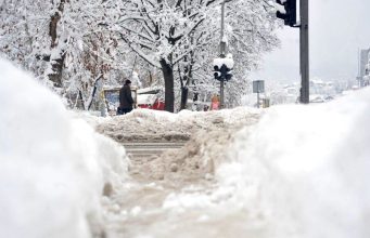 Novi snijeg i led prijete Tuzlanskom kantonu, ljekari uputili apel građanima