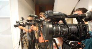 Kritički mediji pod pritiskom, portaloidi potpuno bez kontrole