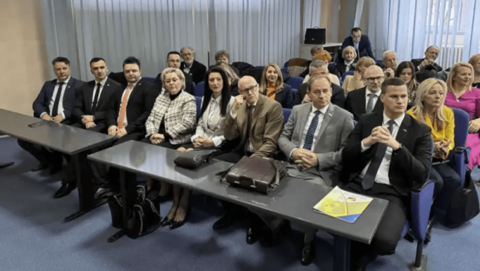 vlada tk na skupstini tk