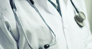 Strukovni sindikat doktora medicine i stomatologije TK najavio štrajk za 15. april