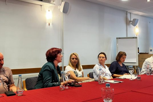 Održan drugi forum o cvjetanju algi i eutrofikaciji jezera Modrac
