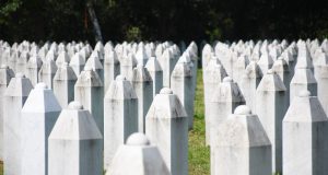 U 11:07 oglasit će se sirene širom TK: Zastanimo u znak sjećanja na žrtve genocida u Srebrenici