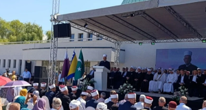 “Oholi i dokoni, bolje da prestanu”: Reis Kavazović oštrom porukom u Lukavcu