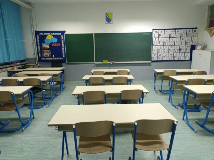 skola-klupe