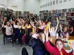 Radionica „Mašta na papiru“ razveselila učenike četvrtih razreda Osnovne škole „Lukavac Grad“